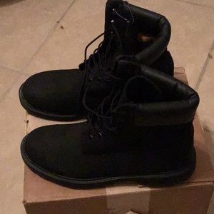 Black timberlands sz7